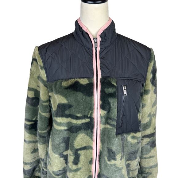 Rails Wesley Green Black Camo Soft Faux Fur Zipper Jacket Pockets Revolve - Picture 7 of 16
